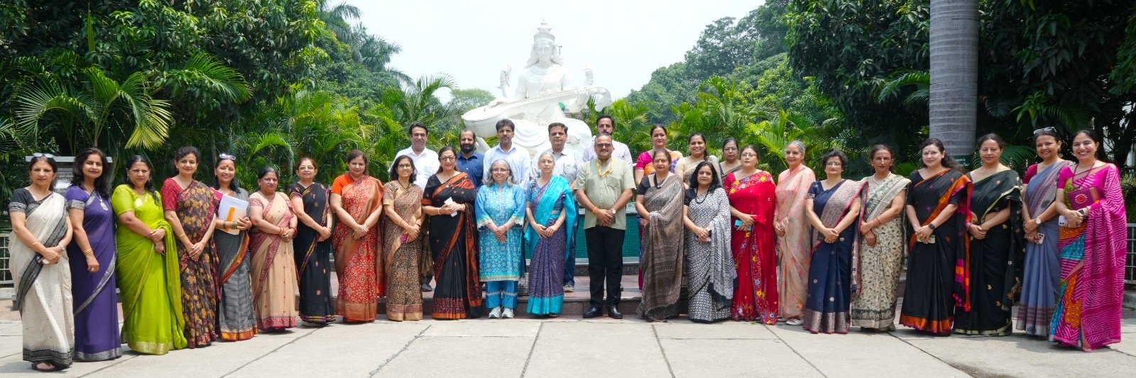 Renowned academicians attend Academic council meeting at KMV 