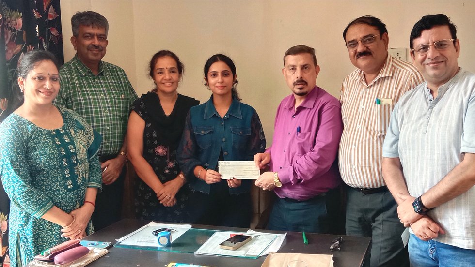 Nishkam Sikh Welfare Council Awards Scholarships to Six DAV College Jalandhar Students