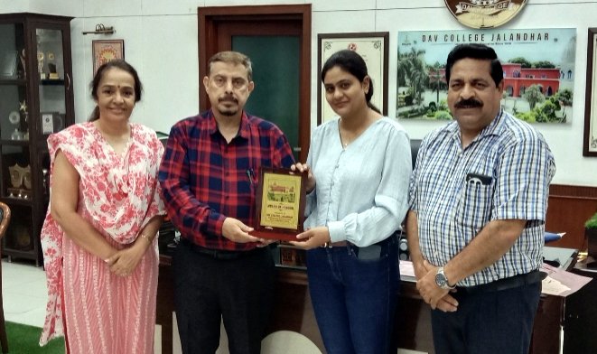 DAV College Jalandhar's Economics Student Prerna Sahi Qualifies Ugc-Net For 4th Consecutive Time